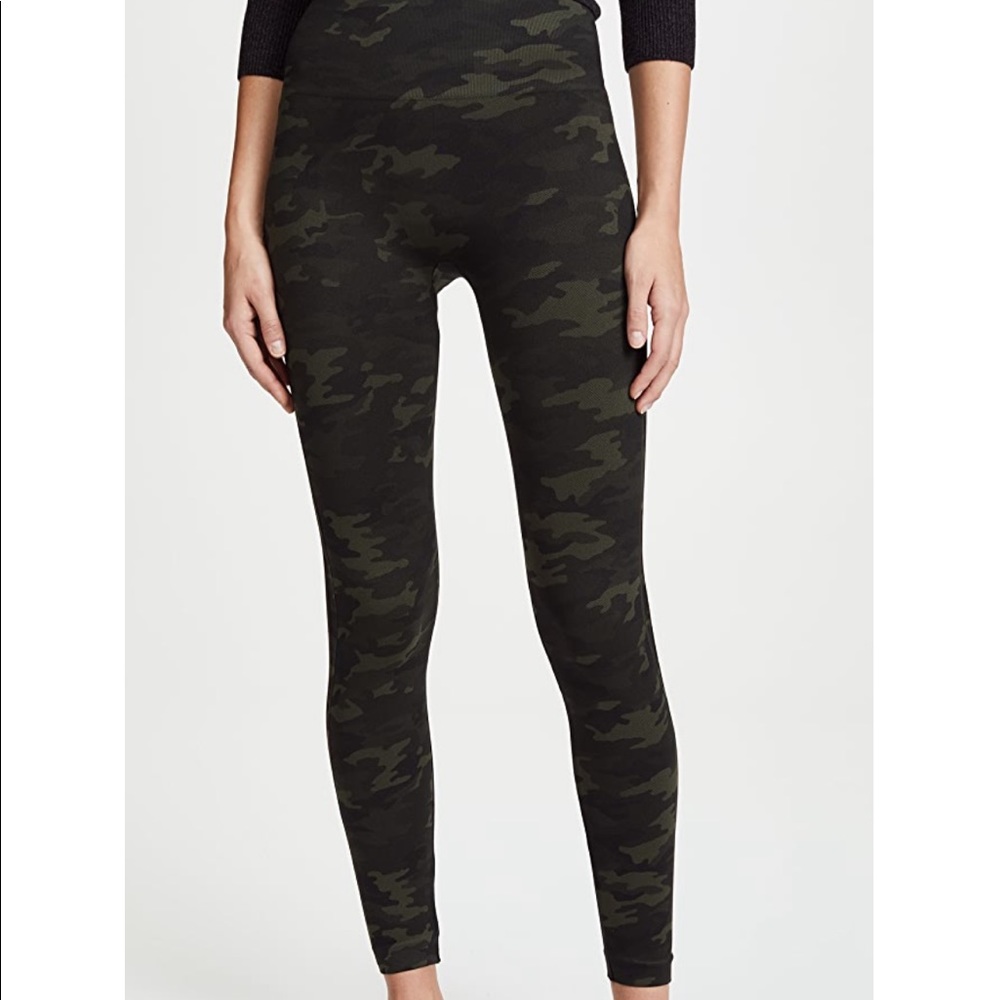 High-Rise Camo Leggings - Green Camo